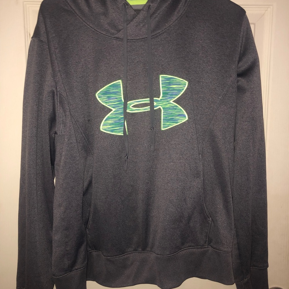 Under Armor sweatshirt